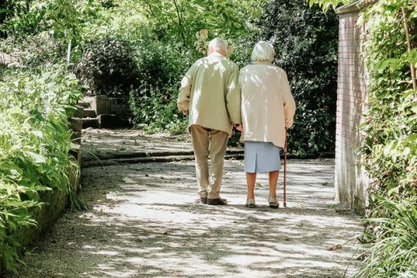 Consejos para la rehabilitación de caídas en personas mayores